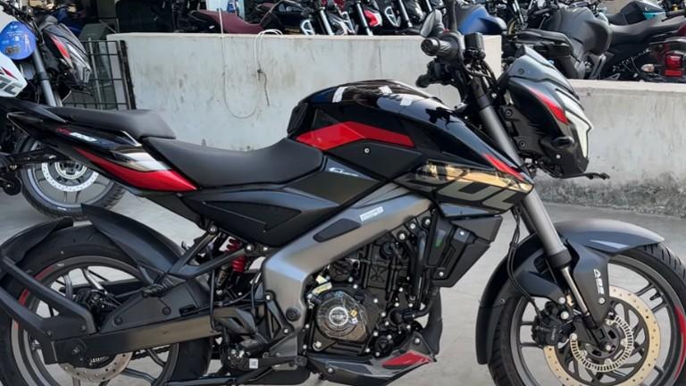 2024 Bajaj Pulsar NS200