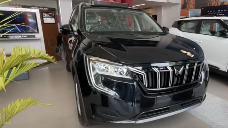 Mahindra XUV700 2024