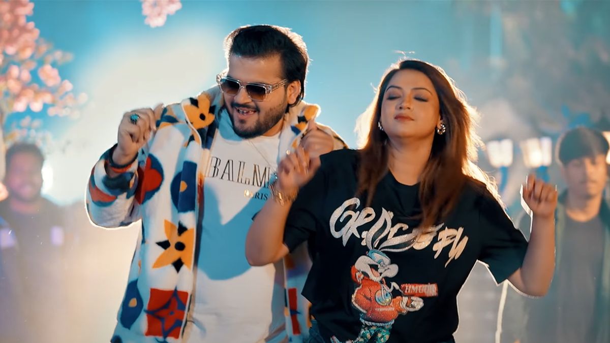 Cham Cham Chamkelu Song