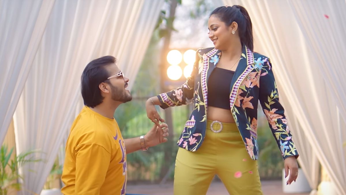 Arvind Akela Kallu New Song